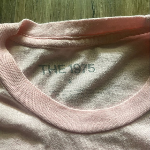The 1975 Baby Pink Band T-Shirt Size S - Picture 2 of 3